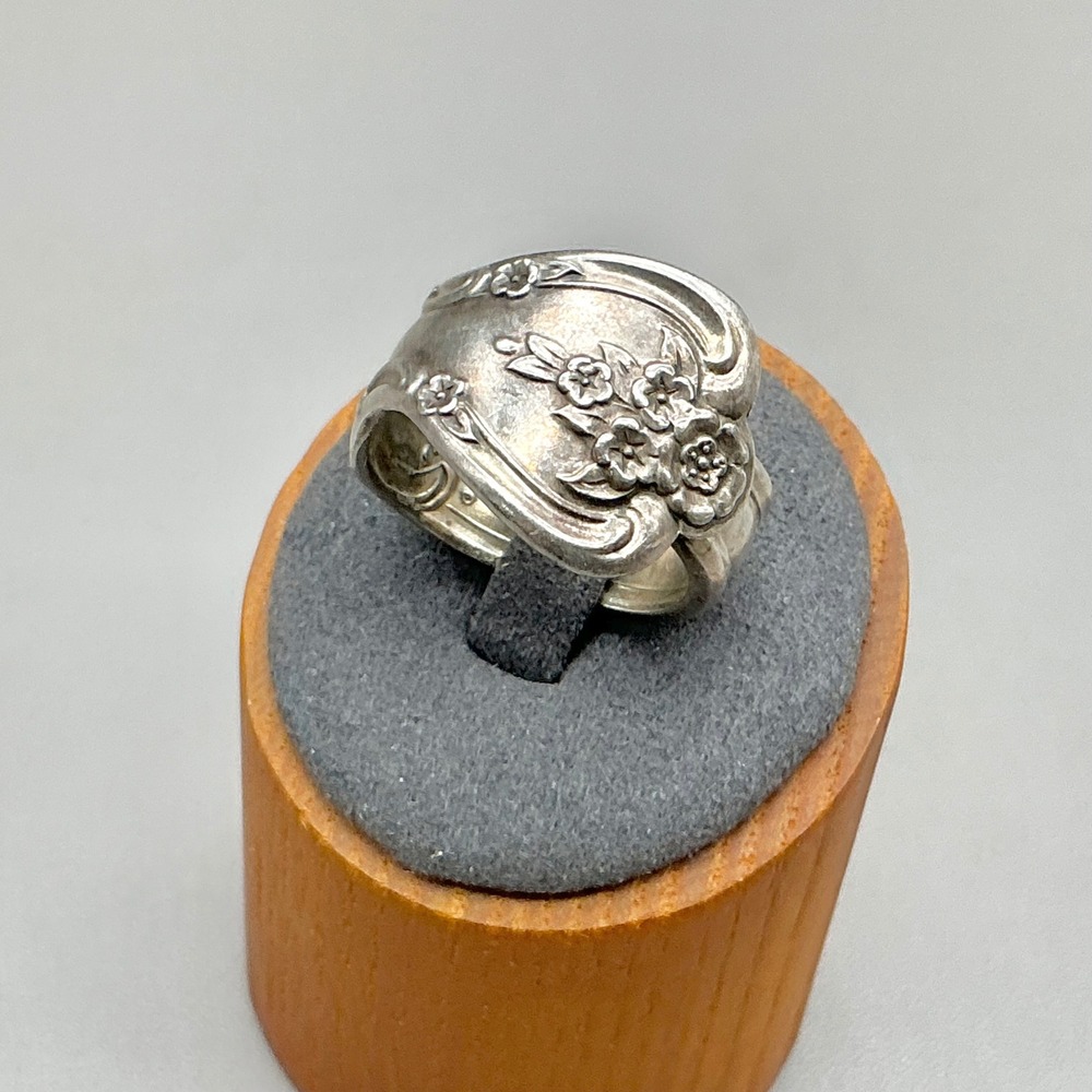 Vintage Spoon Ring Floral Silver Tone Repousse Scroll Wrap Statement Size 10